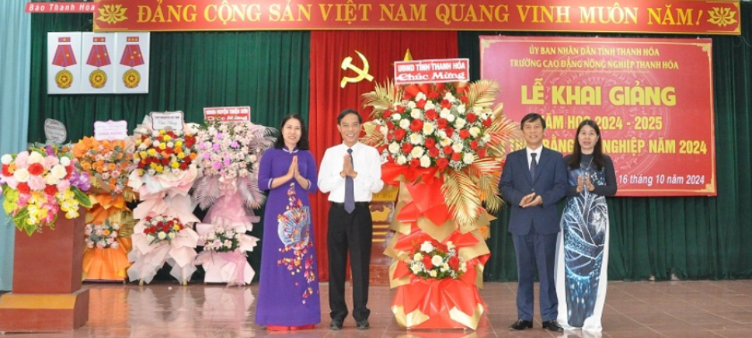 Khai giảng 24-25