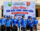 Rộn ràng ngày hội nhập học đầu tiên của tân học sinh,  sinh viên Trường Cao đẳng Nông nghiệp Thanh Hóa
